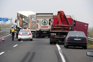 Két kamion összeütközött az M43-as autópályán Szeged hat